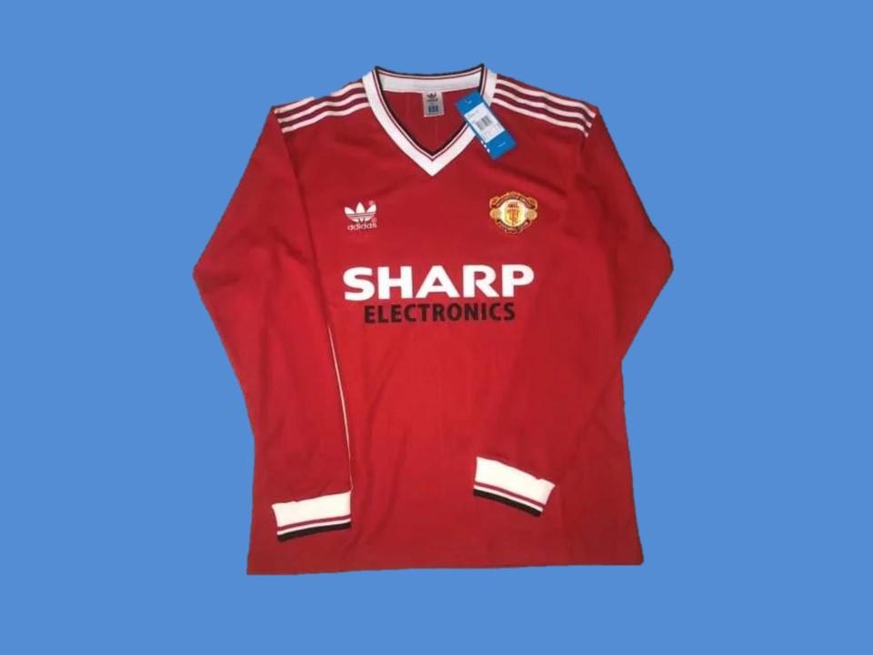 Manchester United 1982 1983 Home Jersey Long Sleeve